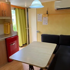  Camping Helloocamp